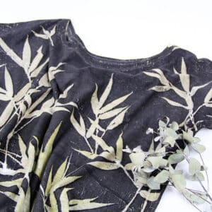 Camiseta “Hojas de Bambú”
